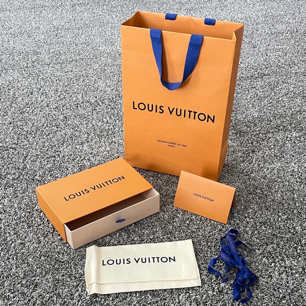 Louis Vuitton 5pc set dust cover,drawer style box,bag, ribbon,receipt envelope